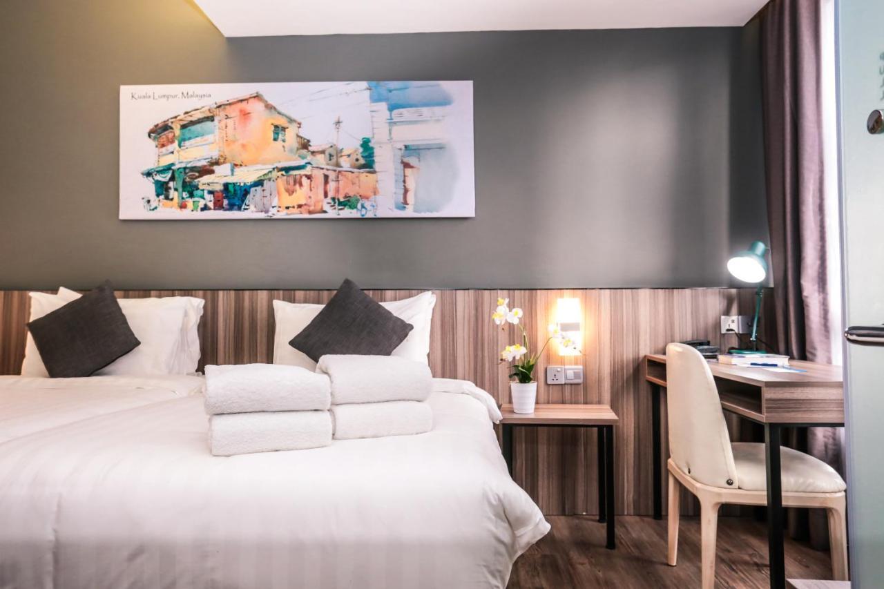 Days Hotel & Suites By Wyndham Kl - Chan Sow Lin Mrt Or Lrt Kuala Lumpur Exterior foto